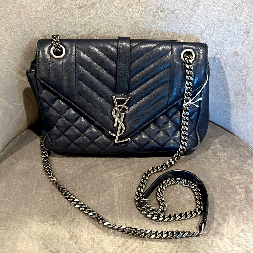 100% AUTHENTIC LIKE NEW CONDITION YSL ENVELOPE  BAG IN  QUILTED LEATHER